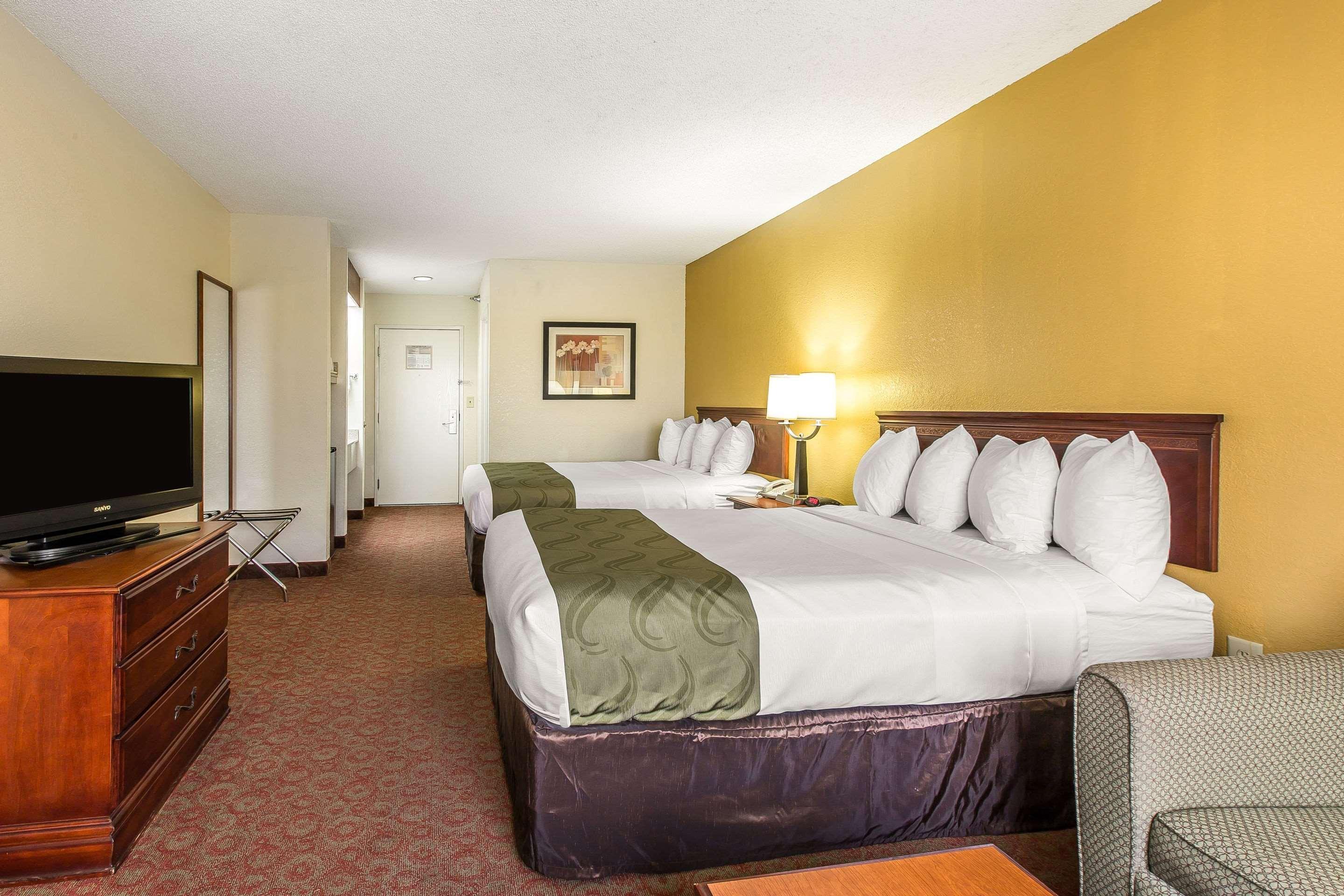 Quality Inn Montgomery South Hope Hull Exterior photo